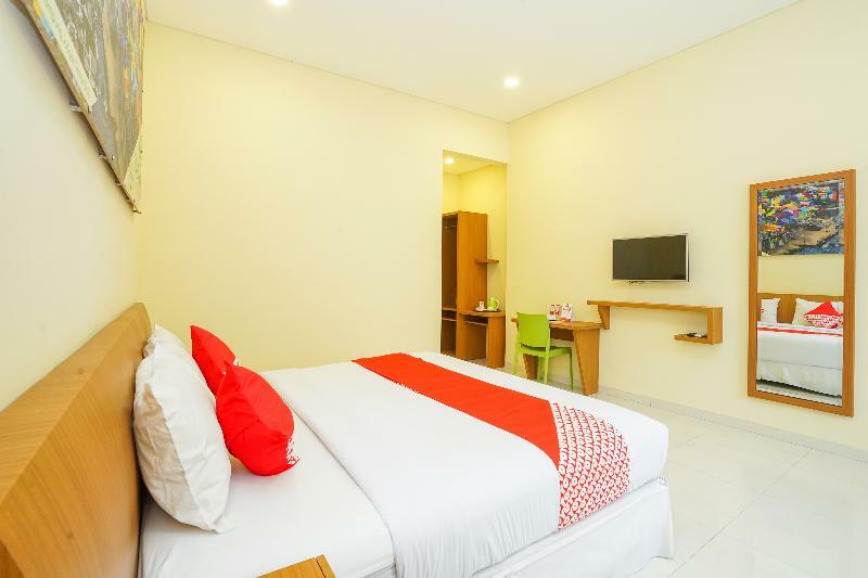 Oyo 272 M Suite Residence マラン エクステリア 写真